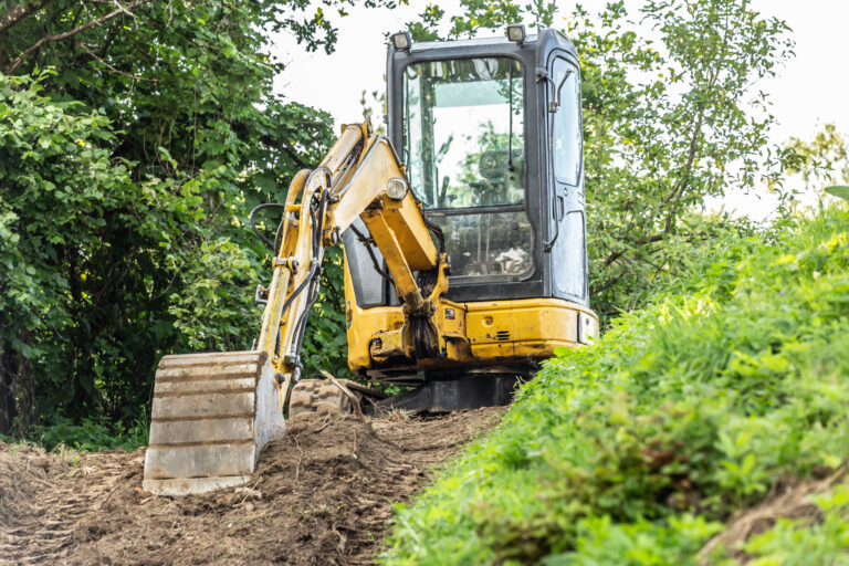 Common Drainage Field Issues & Fixes in Surrey, Hampshire, Berkshire & Sussex